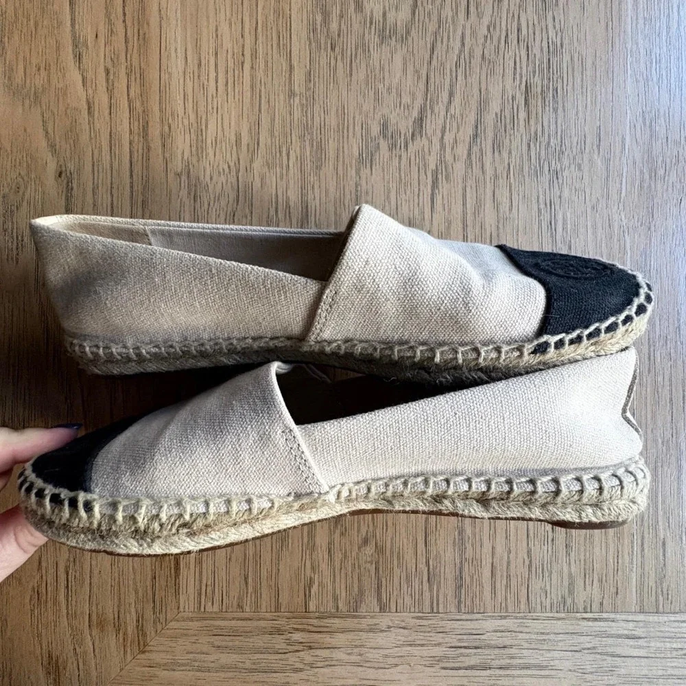 $198 TORY BURCH Espadrille Flats Canvas Cream & Black Toe w/Logo Women's‎ Sz 7.5